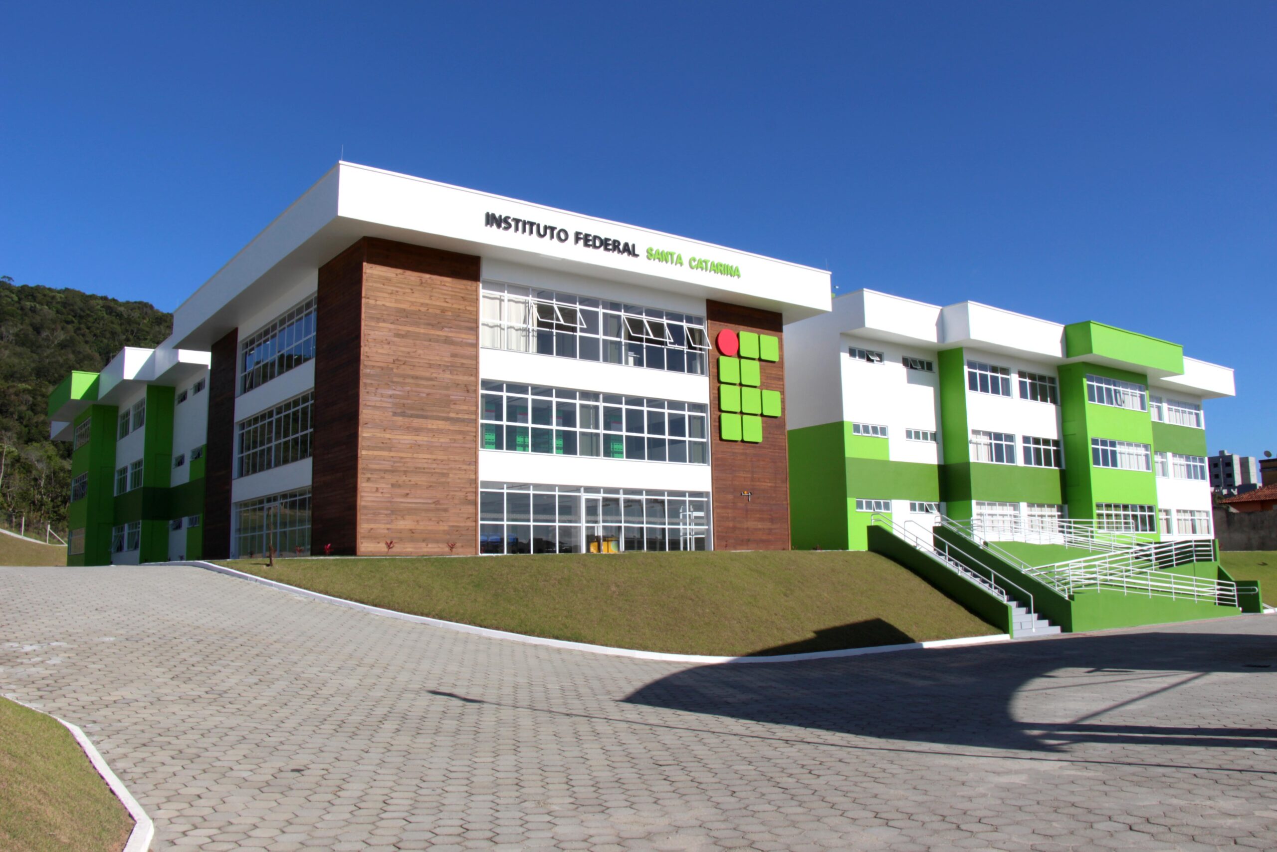Foto_CampusPalhocaBilingue_2015-scaled Ganhe R$ 1.100 Trabalhando Apenas 4 Horas por Dia: Instituto Federal Abre Vagas para Tutor EAD