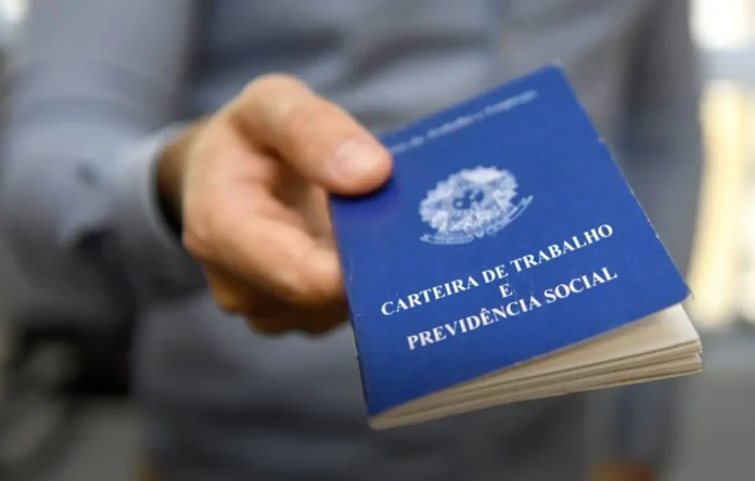 vagas-de-emprego-e1699632843504-696x444-1 Alarme Vermelho! Estas Profissões Podem Desaparecer em Menos de Uma Década