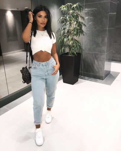 60c6967affe9e3eda2d600aead42ba4f-400x500 Looks para Sair à Noite em 2024: Dicas e Tendências de Moda
