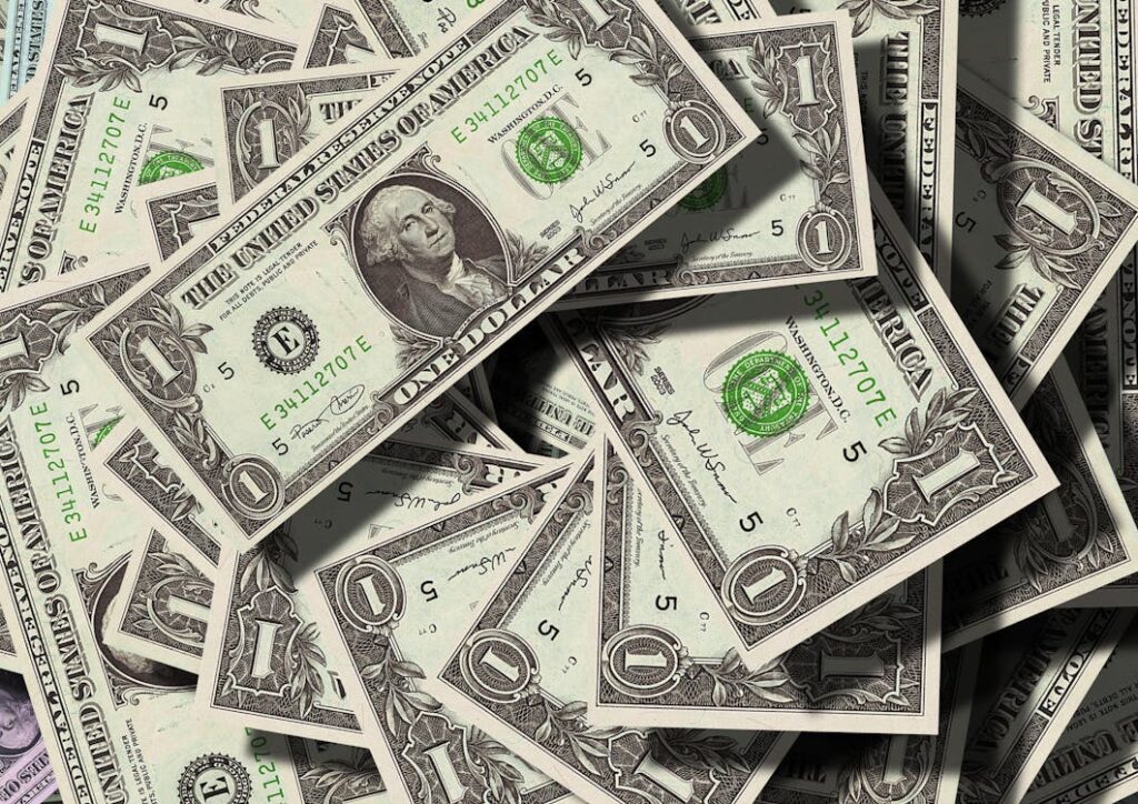 dolar-1024x724 Dólar atinge o valor de 6 REAIS pela primeira vez na história: Um marco inédito na economia brasileira